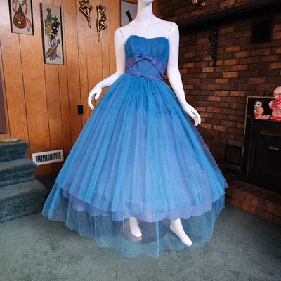Vestido De Colección Años 50 Azul Turquesa Estante Busto Tul Sin Tirantes Baile de graduación Fiesta Boda XS/S Foto 1 de 4