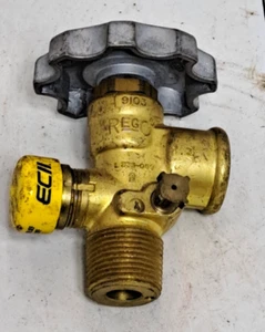 REGO 9103 LIQUID PROPANE SERVICE VALVE LPG L 375-059 RELIEFE - Picture 1 of 8