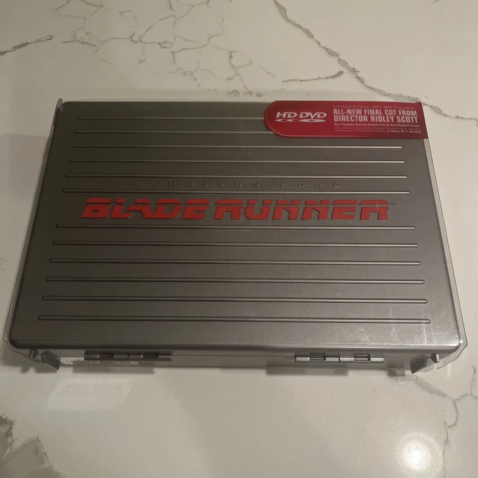 Blade Runner Limited Edition Briefcase Suitcase 5-Disc HD DVD Gift Set /2500!!! - Image 1 of 4