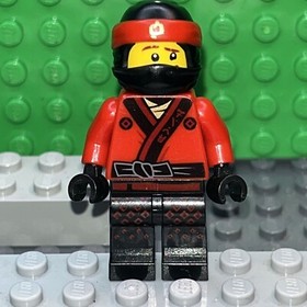 LEGO Kai Minifigure Ninjago Movie Fire Mech Driver njo349 70615 Cracked Torso.