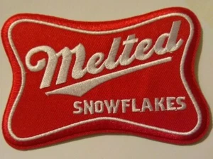 TOPPA FIOCCHI DI NEVE FUSI~Politico~Anti-Liberale~4" Largo~Ferro o da cucire - Foto 1 di 1