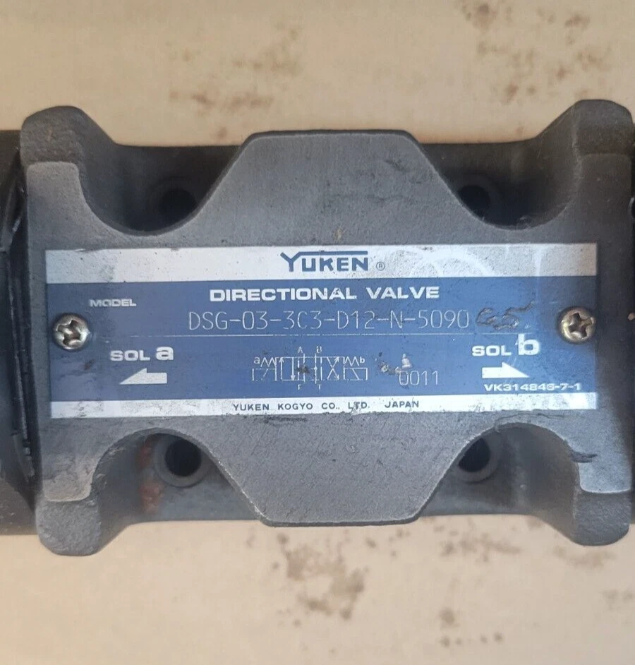 YUKEN DSG-03-3C3-D12-N-509065 VALVE
