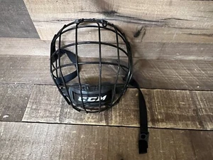 ⚡️ CCM SM-25 Ice Hockey Helmet Full Face Cage Black NEW ⚡️ - Picture 1 of 2