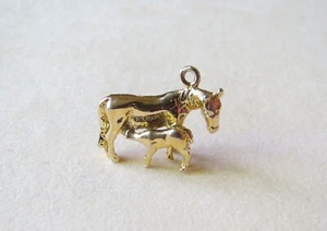 Sterling Silber Vermeil Mutter Pferd & Kalb Fohlen Anhänger 4,4 Gramm - Bild 1 von 12
