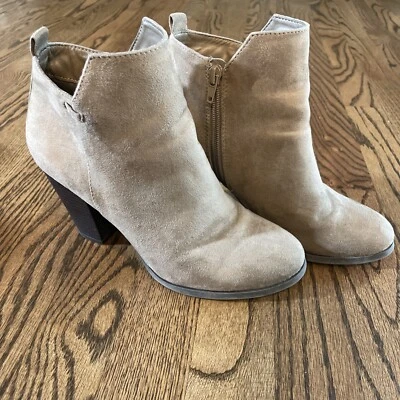 Call It Spring Womens Round Toe Ankle Suede Boots Beige Khaki Size 7 - Image 1 of 3