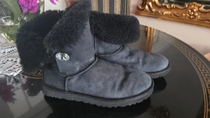 Ugg Australia womens black sherling boots size 7.5 uk 40 euro - Picture 1 of 6