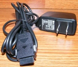 Original LG TA-P02WS Travel AC Power Adapter Cell Phone Charger OEM - Photo 1 sur 1