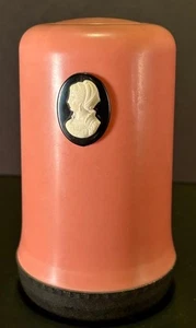 Vintage. ROSA KAMEE REINIGER HARTPLASTIK BAKELIT SCHÜTTLER DOSE ABDECKUNG 1940ER 5,75" HOCH - Bild 1 von 6