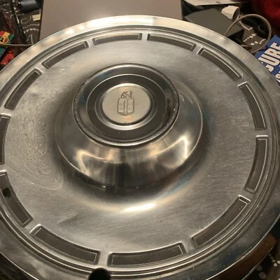 Dodge Charge Aspen Coronet 1975 1976 tapacubos tapacubos cubierta de rueda tapa central usado Foto 1 de 2