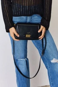David Jones PU Leather Crossbody Bag - Picture 1 of 19