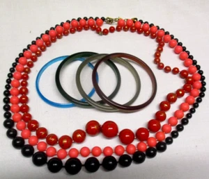 7 pc. ~ 3 Plastic Necklaces (2-24" & 1- 26") with 4 Bangle Bracelets - Picture 1 of 5