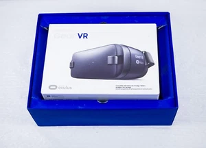 NEW SAMSUNG OCULUS GEAR VR HEADSET ORIGINAL SEALED BOX NO CONTROLER - Picture 1 of 3