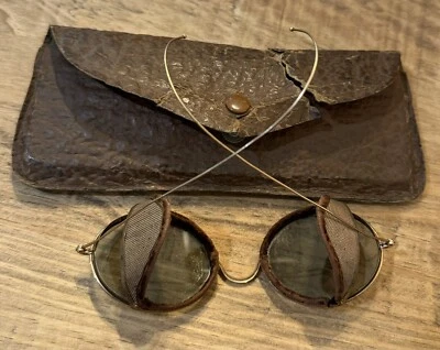 Vintage Aviator Style Sunglasses With Wire Mesh Sides WW1/WW2. - Image 1 of 4