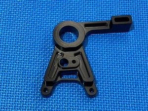 Yamaha 15 18 20 YZF R1 R1M Brembo 64mm Racing Caliper underslung Bracket Hanger - Picture 1 of 6