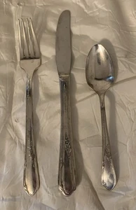 Vintage Oneida Rogers Child Toddler Spoon Fork Knife 3 Piece Set Silver plated - Picture 1 of 7
