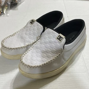 Zapatos de skate DC Villain blancos 301361 de caña baja sin cordones para hombre talla 8 - Imagen 1 de 9