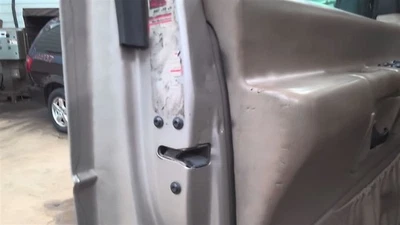 仅限锁扣! Driver Front Door Pedestal 乘客类型帆 适合 97-02 F — 第 1/4 张图片