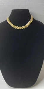 Collar Gargantilla Tono Dorado Avon Avellana Texturizado En Forma de Cono Racimos Bola Redonda - Imagen 1 de 7