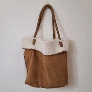 Urban Outfitters Reversible Tote Faux Sherpa & Suede Creme Peanut Butter - Picture 1 of 14