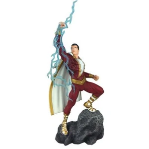 SHAZAM! Statua Diorama 28 cm PVC DC Comic Gallery by DIAMOND SELECT TOYS - Foto 1 di 3