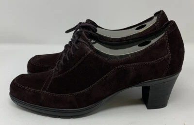 CLARKS Bendables Honest Q Brown Suede Lace Up Heels Shooties 9.5 Wide  - Image 1 of 4