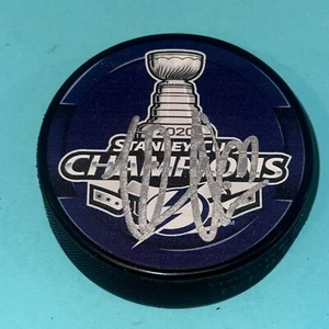 VICTOR HEDMAN (Lightning) Signed 2020 STANLEY CUP CHAMPS Puck Beckett (BAS) - Picture 1 of 3