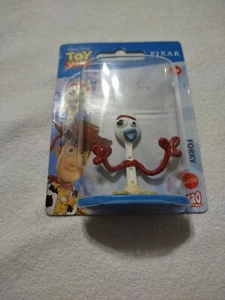 Forky micro miniatura de mattel colore bianco mani colore marrone età 3+ da collezione - Foto 1 di 4