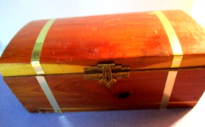 Miniature Wooden Cedar Chest Trinket Box SILVER SPRINGS FLORIDA 6" / 3" / 2.5" - Picture 1 of 8