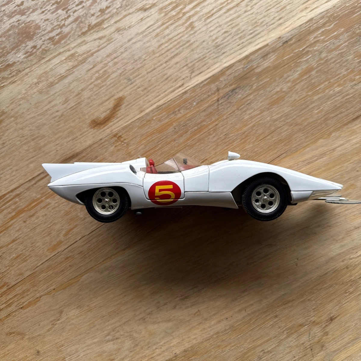 スピードレーサー マッハ5 1:18スケール ダイキャストメタル Amazon | オートワールドスピードレーサーマッハ5 チャイムチャイムと