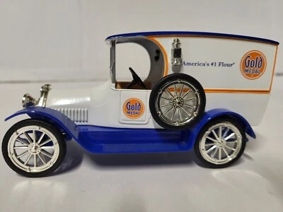 Liberty Classics Lmtd Edition Diecast Metal 1916 Studebaker Toy Bank With Key - Image 1 of 4