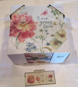 Set of 3 Canvas Wall Art, " Love Grows Here", 8"x8" set of 3, ret. $39.99 - Picture 1 of 5