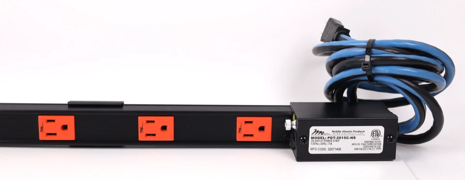 Middle Atlantic PDT-2015C-NS Power Strip 20 Outlet 15a p767 - Image 1 of 4