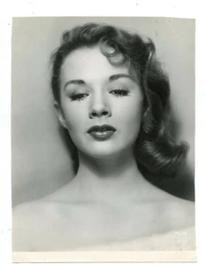 PIPER LAURIE, astonishing portrait!!!, f18222 - Picture 1 of 1