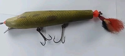 Vintage Wooden Fishing Lure Unbranded Muskie Japan Handcrafted 3 Treble Hook 6" - Image 1 of 4