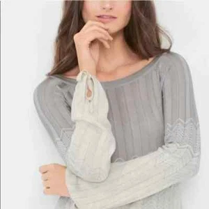 Suéter Tejido Casa Blanca Mercado Negro WHBM Ombre Chevron M - Imagen 1 de 7