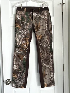 Women's Size 6 UNDER ARMOUR Realtree Camouflage Fitted Hunting Outdoor Pants - Picture 1 of 8