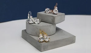 Crystal Leverback Earrings made with Clear Swarovski Crystal Elements - Picture 1 of 5