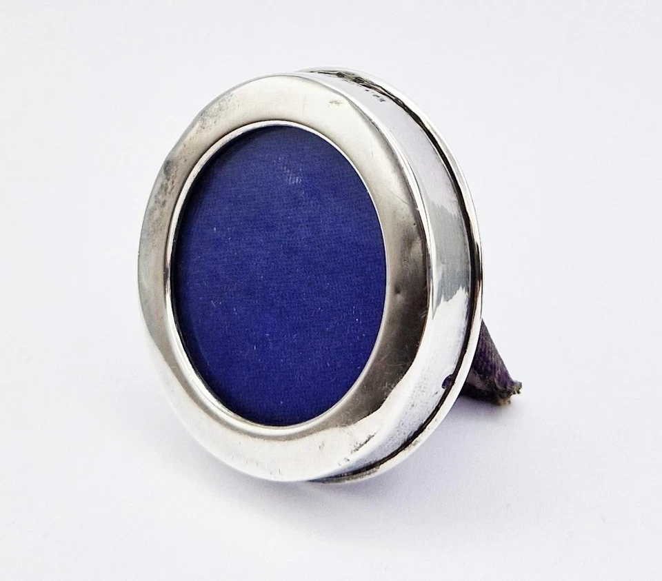 EDWARDIAN STERLING SILVER SMALL CIRCULAR PICTURE FRAME Birmingham 1904 - Image 1 of 4