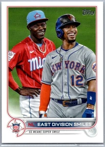 2022 Topps #98 NL East Division Smiles - Picture 1 of 2