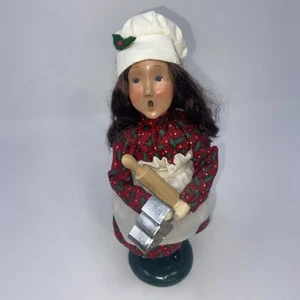2002 Byers Choice The Carolers Girl with Rolling Pin and Cookie Cutter Baking - Picture 1 of 8