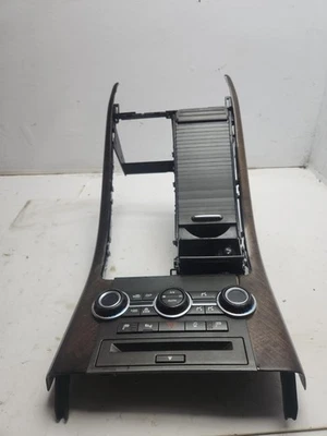 RANGE ROVER SPORT CENTRE CONSOLE TRIM & HEATER PANEL AH3204567 L320 2010 - 2013 - Image 1 of 4