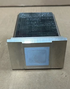 DELL D4730 PowerEdge Prozessor CPU Kühlkörper CN-0D4730-73304-667-00WP - Bild 1 von 7