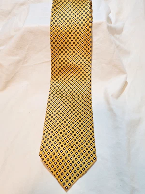 Como House 意大利 100% 真丝领带黄色带黑白小号钻石图案 — 第 1/4 张图片