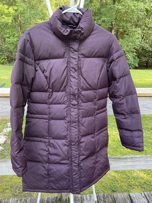 Abrigo acolchado granate Hill acolchado para mujer 6 púrpura cuello a presión coche diario Foto 1 de 4