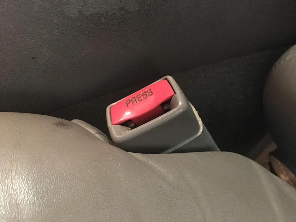 Seat Belt Front Bucket And Bench Driver Fits 03-07 SIERRA 1500 PICKUP 2401651 - Imagem 1 de 1