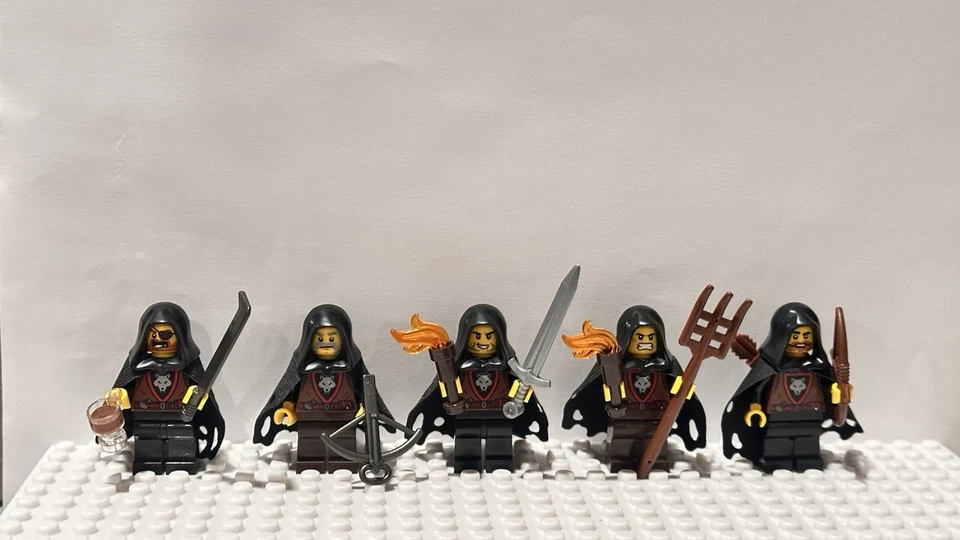 LEGO Castillo Lobo Pack Maestro Bestia x5 Minifiguras Caballero Medieval + CAPAS (LEER) Foto 1 de 4