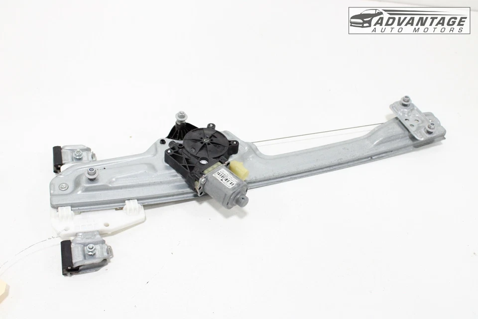 Chevrolet Silverado 1500 LD 2019 puerta trasera izquierda ventana regulador y motor OEM Foto 1 de 4