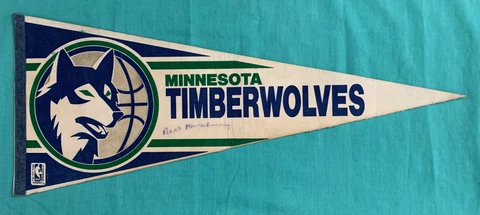 MINNESOTA TIMBERWOLVES NBA Basketball 29x12" Pennant Signed by Bill Musselman Cover