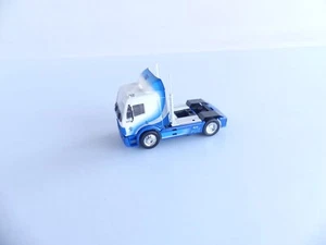 HERPA 1:87 / CAMION TRACTEUR ROUTIER MERCEDES - Picture 1 of 3