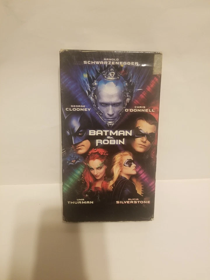 "Clearance Sale"   VHS  Movies of Yesterday Foto 1 de 1